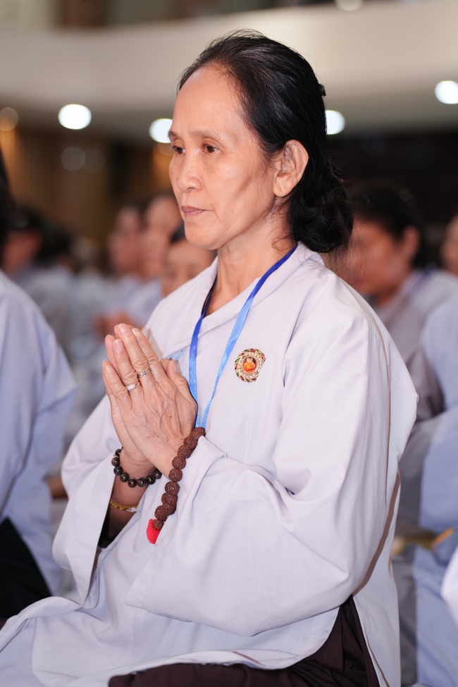 Opening the 106th Seven-Day Retreat