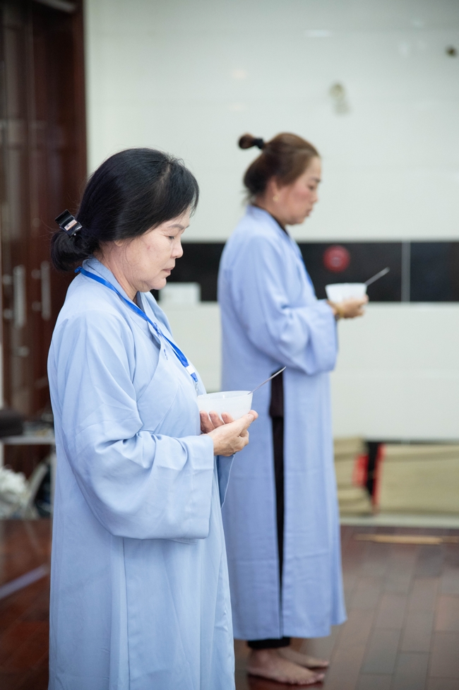 Opening the 106th Seven-Day Retreat