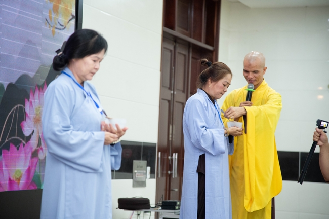 Opening the 106th Seven-Day Retreat