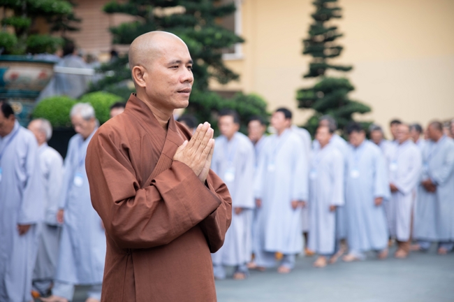 Opening the 106th Seven-Day Retreat