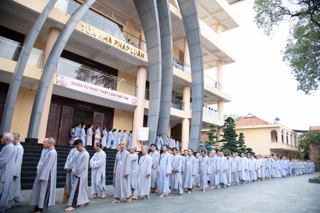 Opening the 106th Seven-Day Retreat