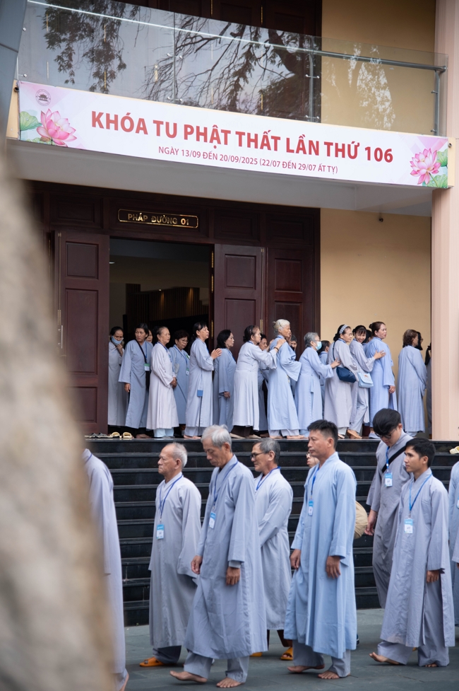 Opening the 106th Seven-Day Retreat