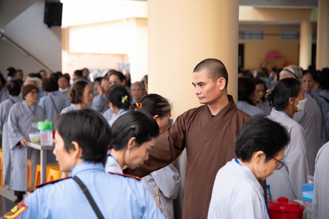 Opening the 106th Seven-Day Retreat