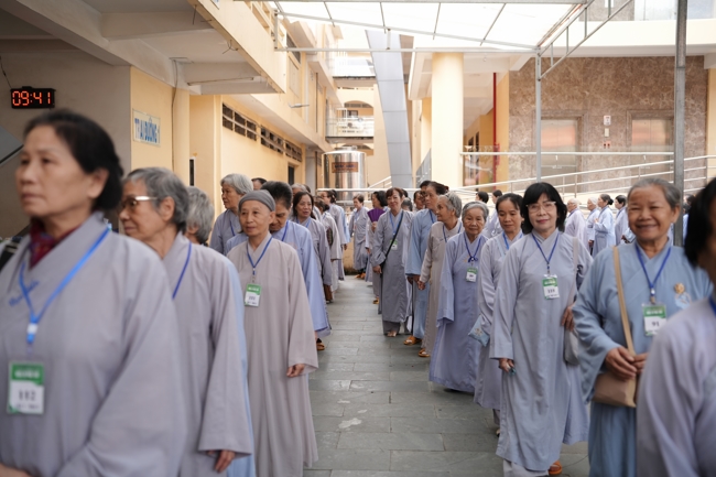 Opening the 106th Seven-Day Retreat