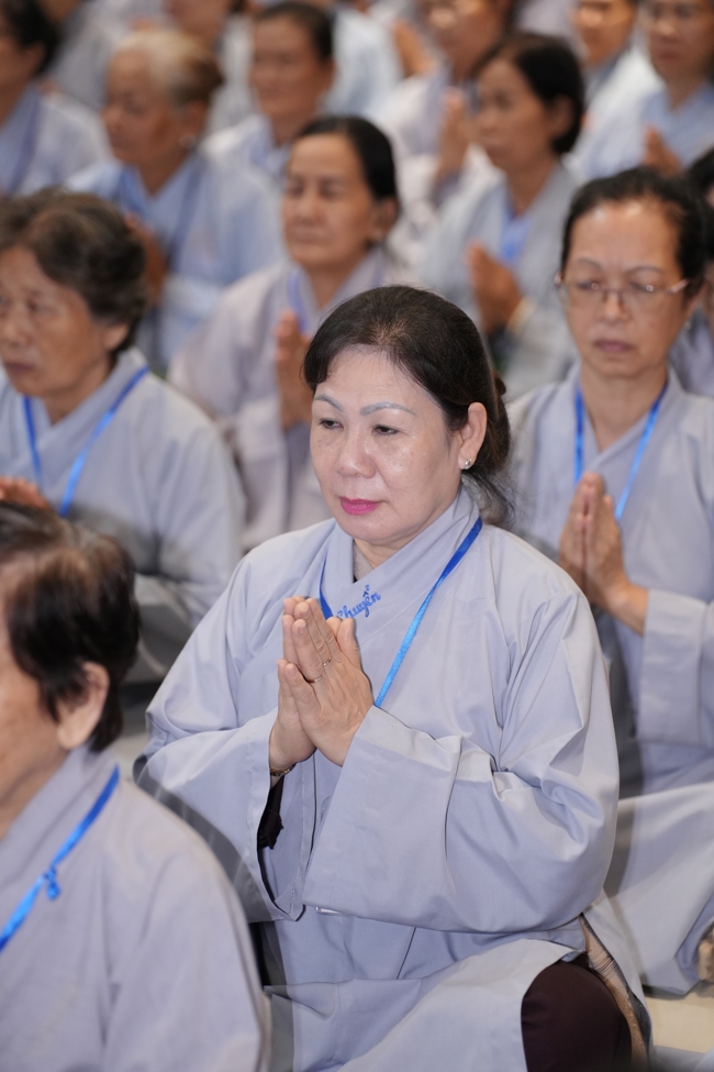 Opening the 106th Seven-Day Retreat