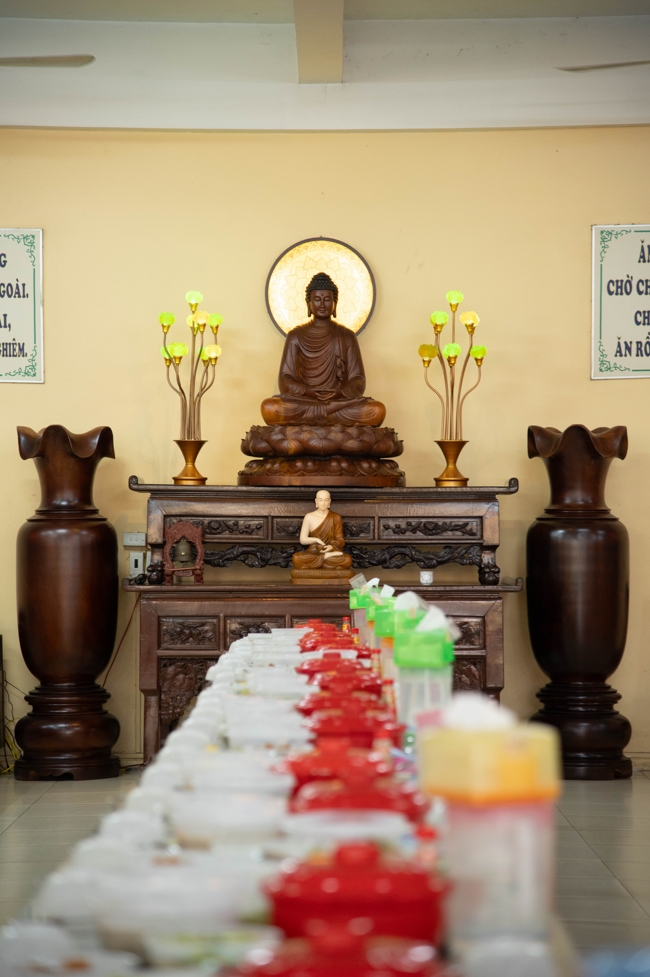 Opening the 106th Seven-Day Retreat