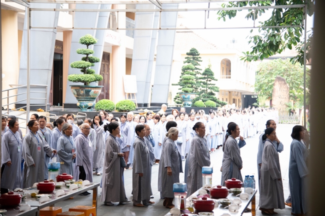 Opening the 106th Seven-Day Retreat