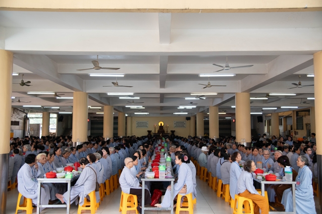 Opening the 106th Seven-Day Retreat