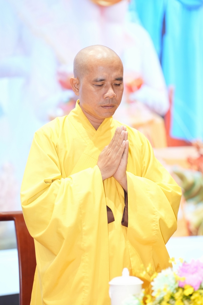 Opening the 106th Seven-Day Retreat