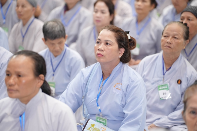 Opening the 106th Seven-Day Retreat