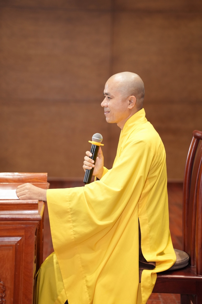 Opening the 106th Seven-Day Retreat