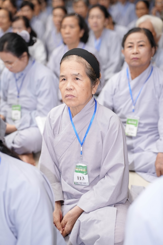 Opening the 106th Seven-Day Retreat