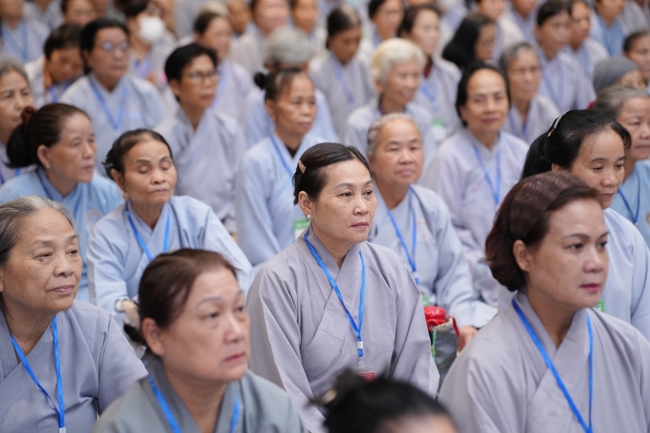 Opening the 106th Seven-Day Retreat