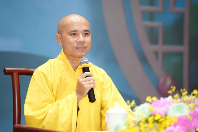 Opening the 106th Seven-Day Retreat