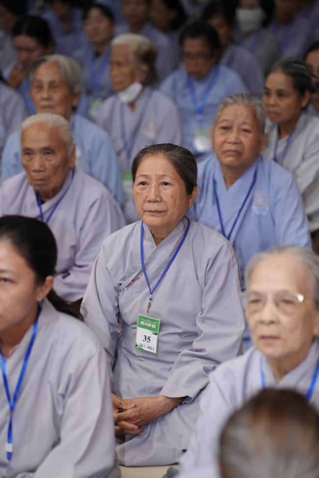 Opening the 106th Seven-Day Retreat
