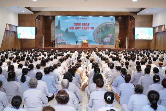 Opening the 106th Seven-Day Retreat