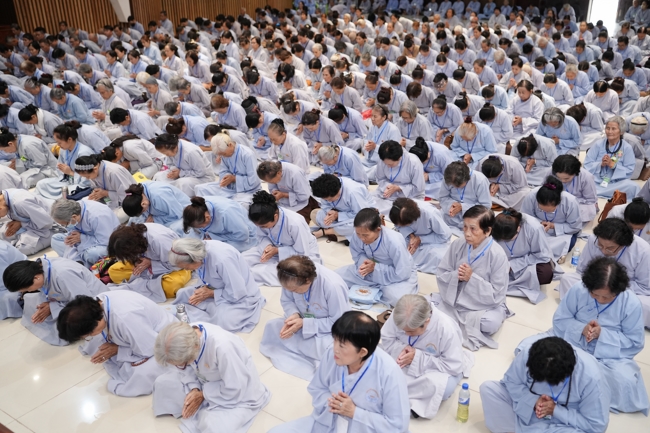 Opening the 106th Seven-Day Retreat