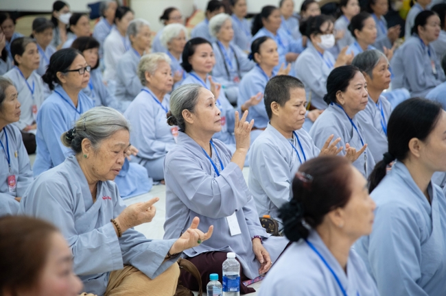 Opening the 106th Seven-Day Retreat