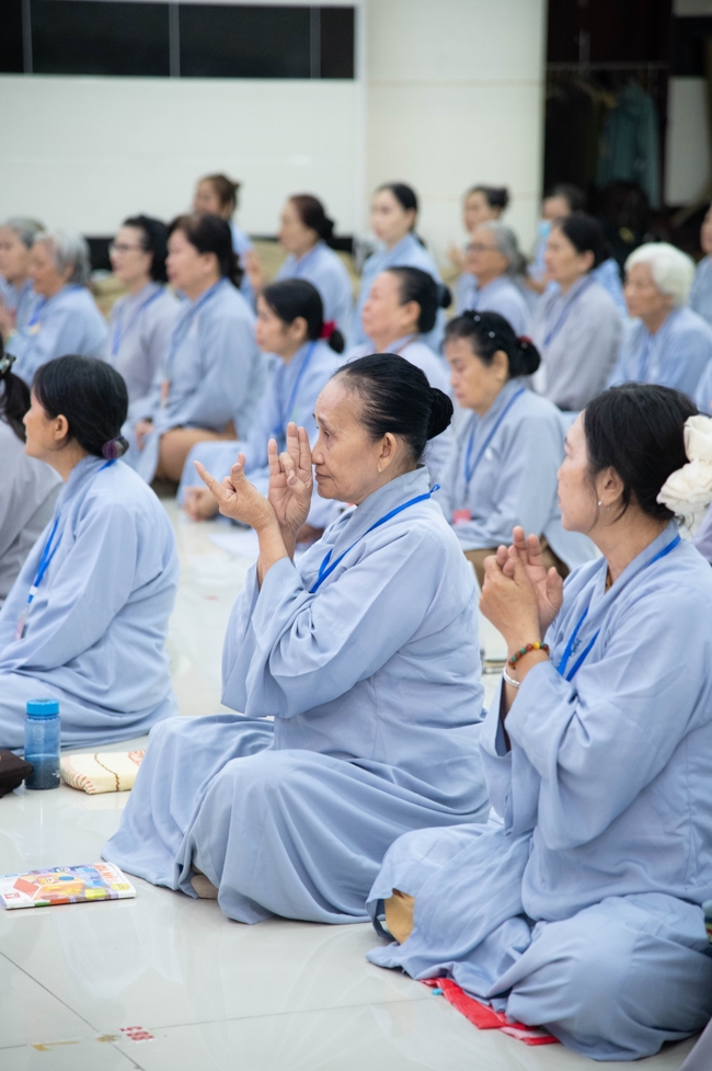 Opening the 106th Seven-Day Retreat