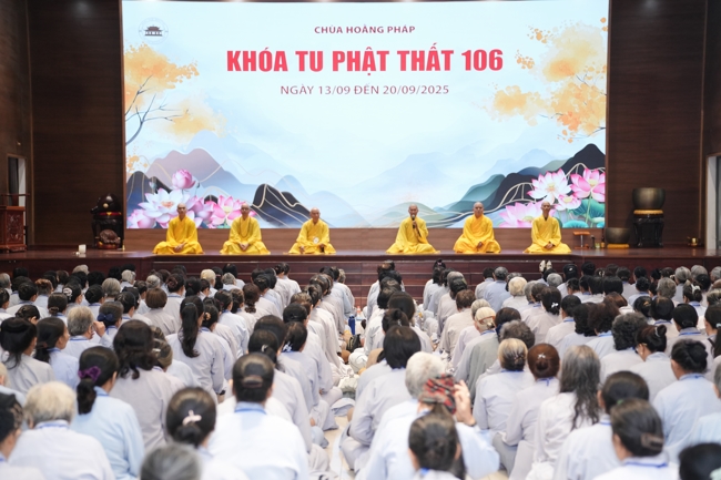 Opening the 106th Seven-Day Retreat