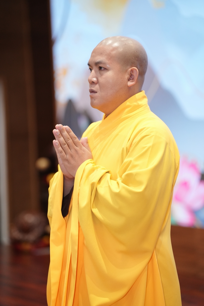 Opening the 106th Seven-Day Retreat