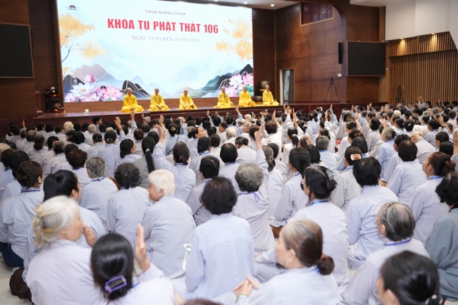 Opening the 106th Seven-Day Retreat