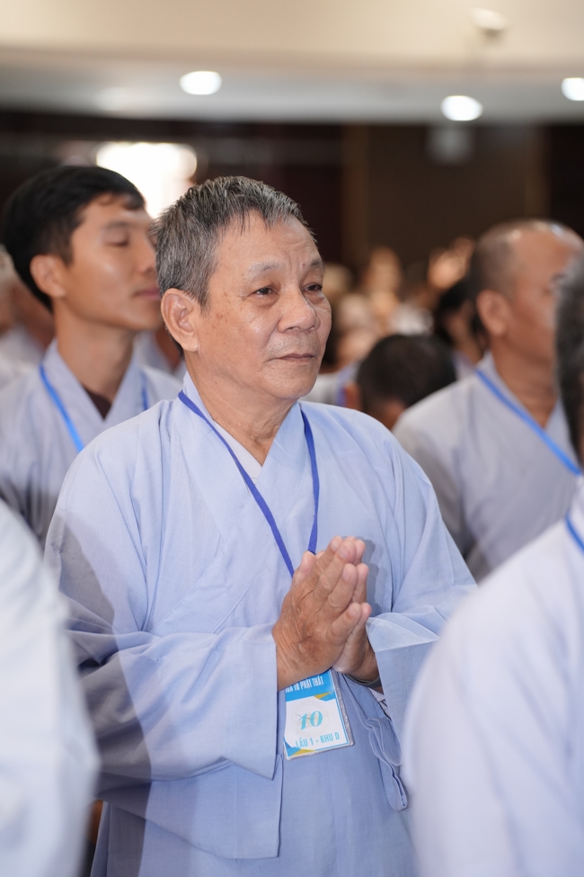 Opening the 106th Seven-Day Retreat