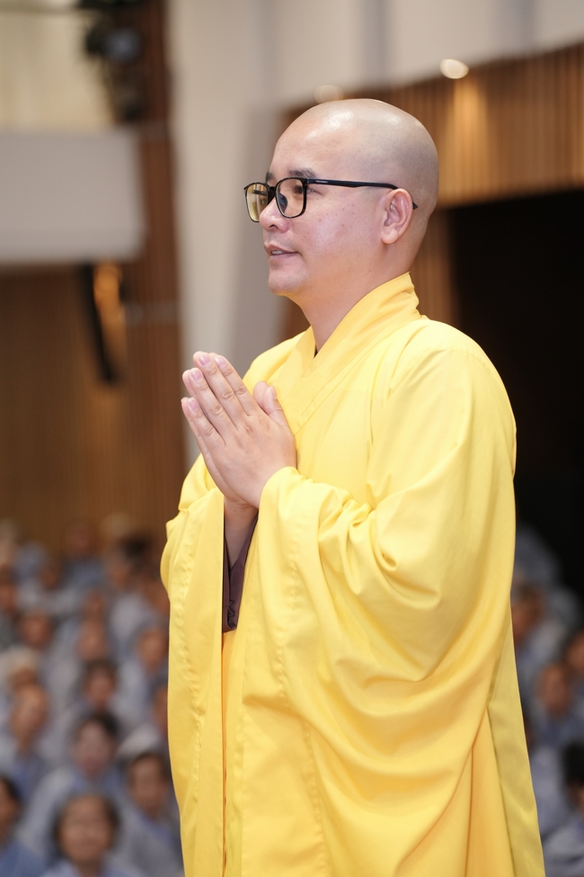 Opening the 106th Seven-Day Retreat