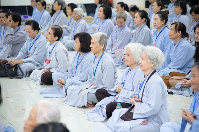 Opening the 106th Seven-Day Retreat