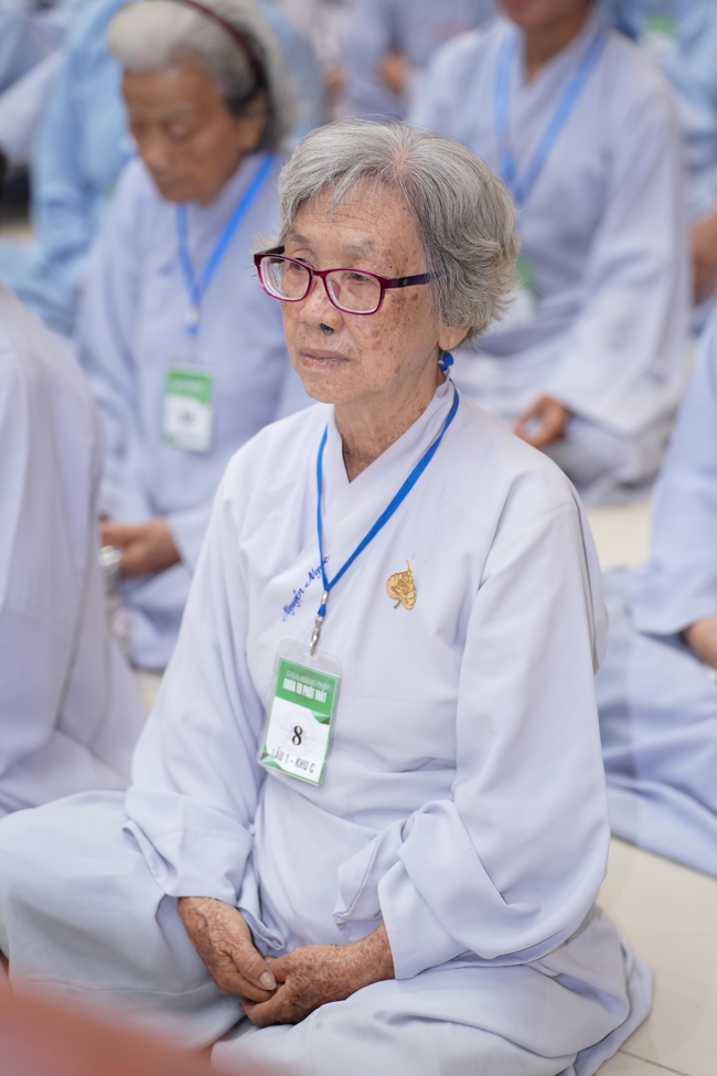 Opening the 106th Seven-Day Retreat