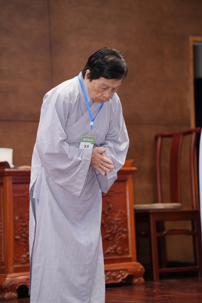 Opening the 106th Seven-Day Retreat