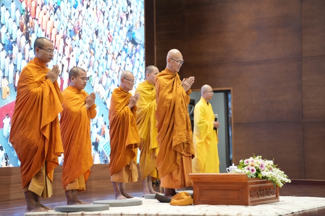 Dharma Talk “Who is the culprit?” preached by Most Thich Giac Dang – The 106th Seven-Day Retreat