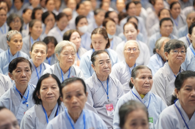 Dharma Talk “Who is the culprit?” preached by Most Thich Giac Dang – The 106th Seven-Day Retreat