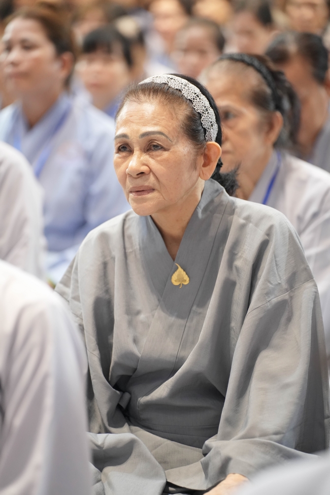 Dharma talk Ullambana chorus preached by Most Thich Minh Thanh in the 106th Seven-day Retreat