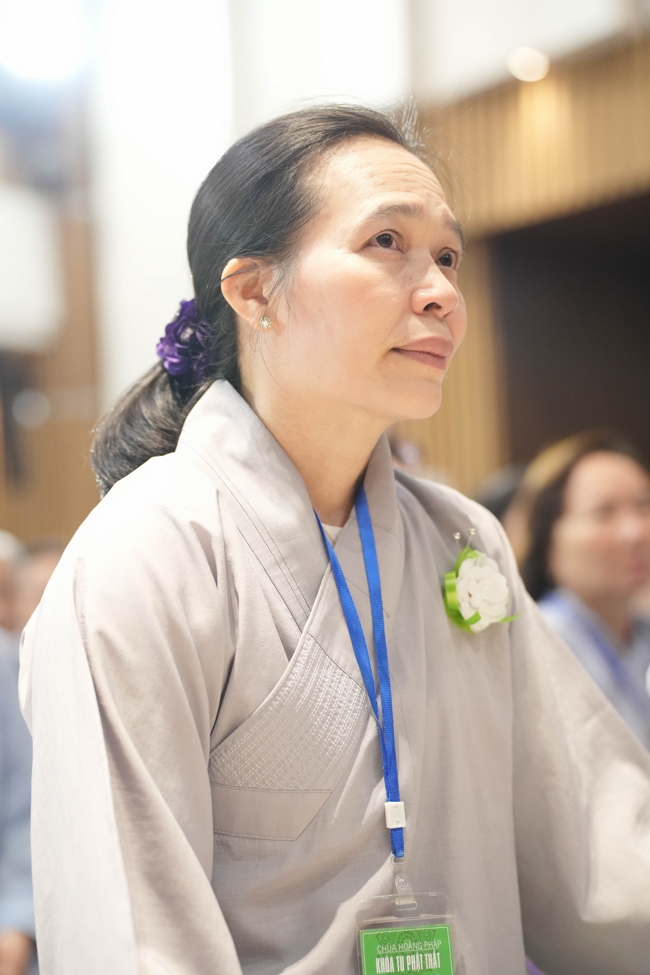 Dharma talk Ullambana chorus preached by Most Thich Minh Thanh in the 106th Seven-day Retreat
