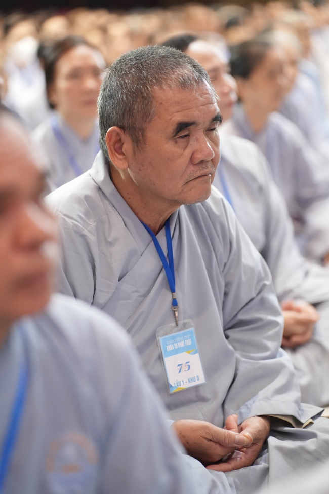 Dharma talk Ullambana chorus preached by Most Thich Minh Thanh in the 106th Seven-day Retreat