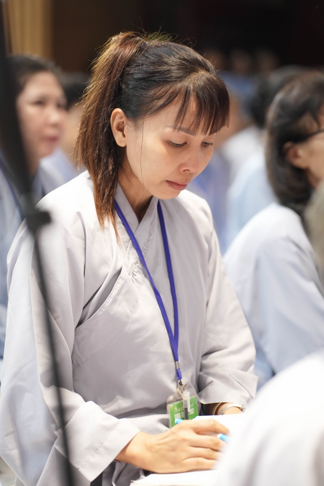 Dharma talk Ullambana chorus preached by Most Thich Minh Thanh in the 106th Seven-day Retreat