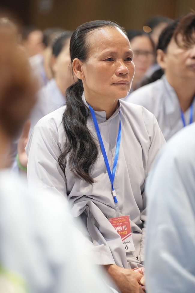 Dharma talk Ullambana chorus preached by Most Thich Minh Thanh in the 106th Seven-day Retreat
