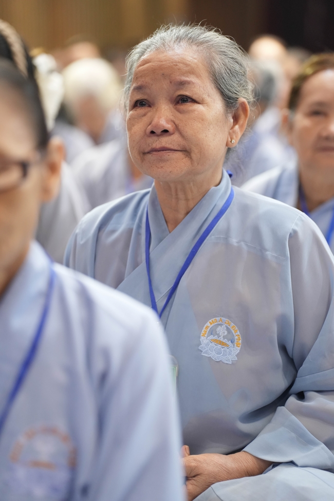 Dharma talk Ullambana chorus preached by Most Thich Minh Thanh in the 106th Seven-day Retreat