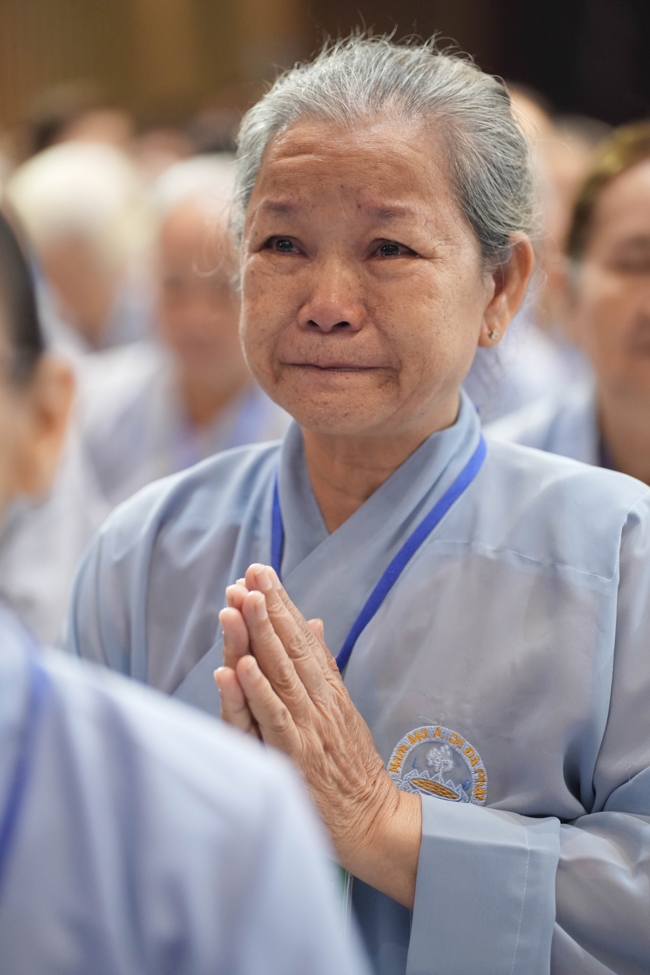 Dharma talk Ullambana chorus preached by Most Thich Minh Thanh in the 106th Seven-day Retreat