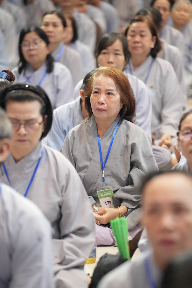 Dharma talk Ullambana chorus preached by Most Thich Minh Thanh in the 106th Seven-day Retreat