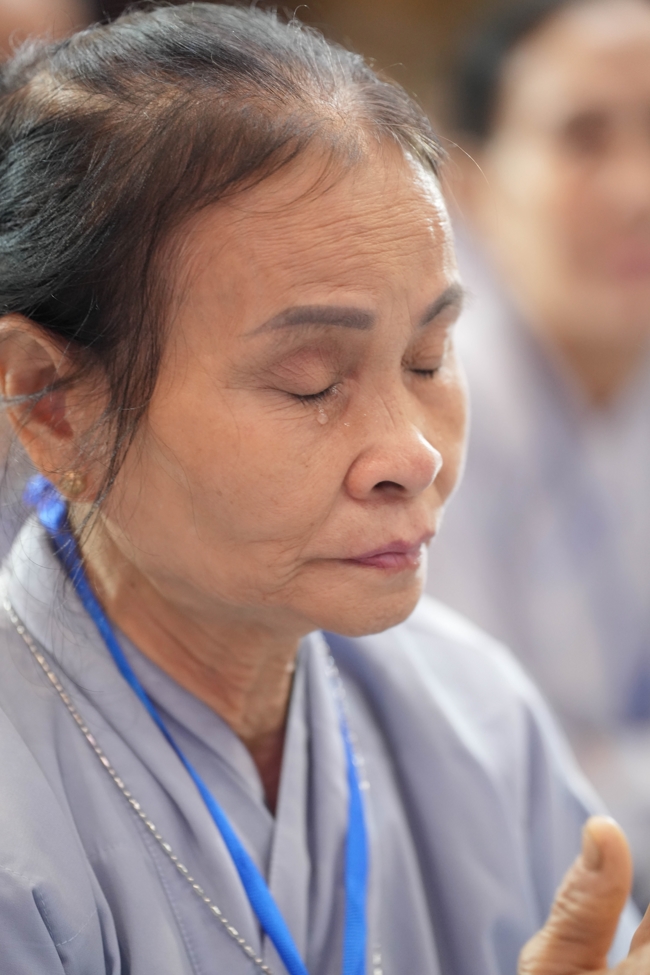 Dharma talk Ullambana chorus preached by Most Thich Minh Thanh in the 106th Seven-day Retreat
