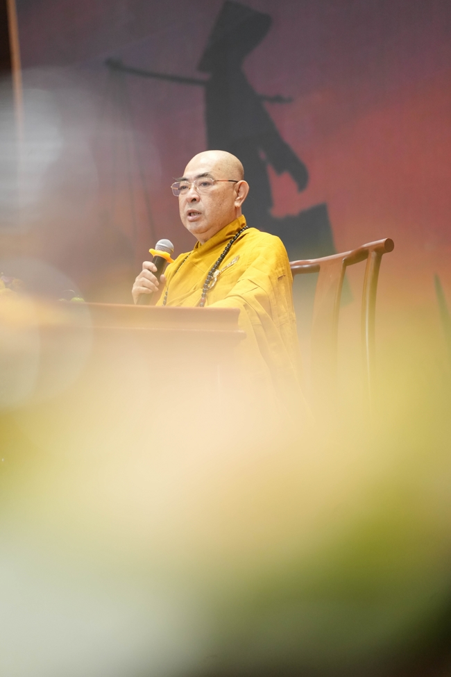 Dharma talk Ullambana chorus preached by Most Thich Minh Thanh in the 106th Seven-day Retreat