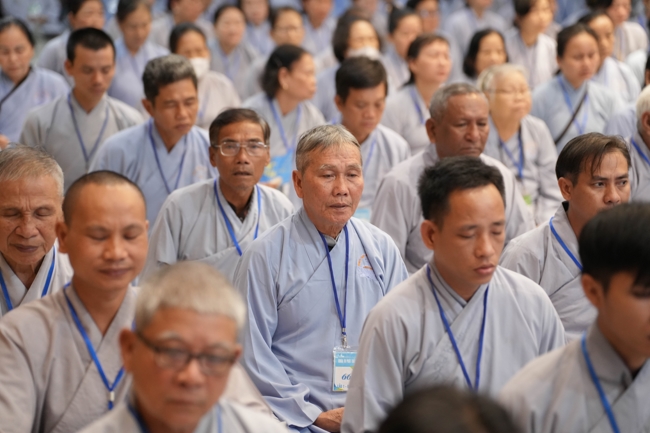 Dharma talk Ullambana chorus preached by Most Thich Minh Thanh in the 106th Seven-day Retreat