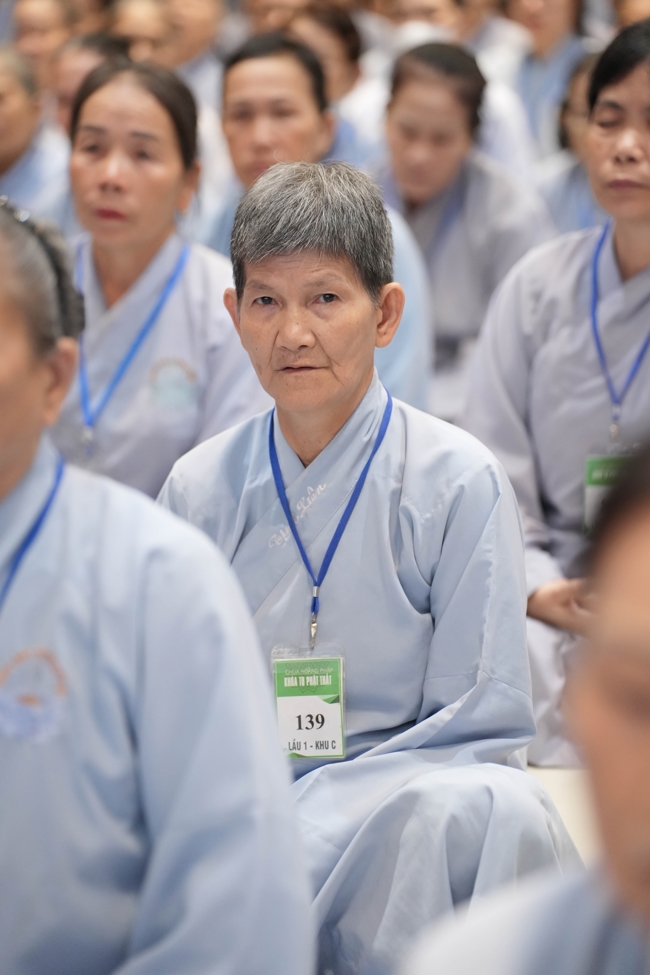 Dharma talk Ullambana chorus preached by Most Thich Minh Thanh in the 106th Seven-day Retreat