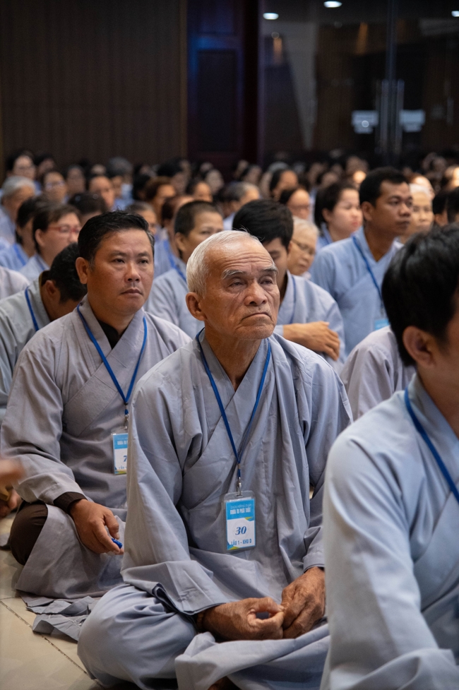 Dharma talk All sorrows disappearing thanks to the Buddha name recitations - Senior Thich Tri Hue in the 106th Seven-day Retreat
