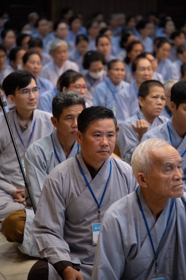 Dharma talk All sorrows disappearing thanks to the Buddha name recitations - Senior Thich Tri Hue in the 106th Seven-day Retreat