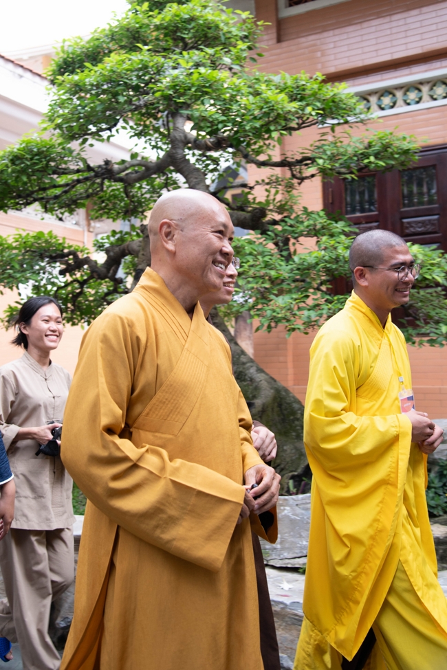 Dharma talk All sorrows disappearing thanks to the Buddha name recitations - Senior Thich Tri Hue in the 106th Seven-day Retreat