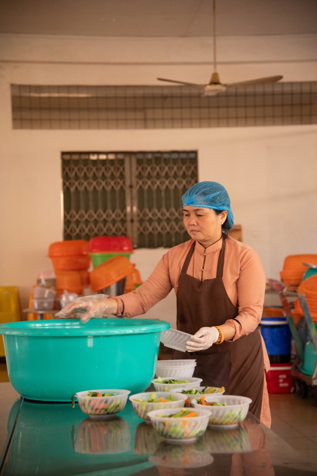 Dharma talk All sorrows disappearing thanks to the Buddha name recitations - Senior Thich Tri Hue in the 106th Seven-day Retreat