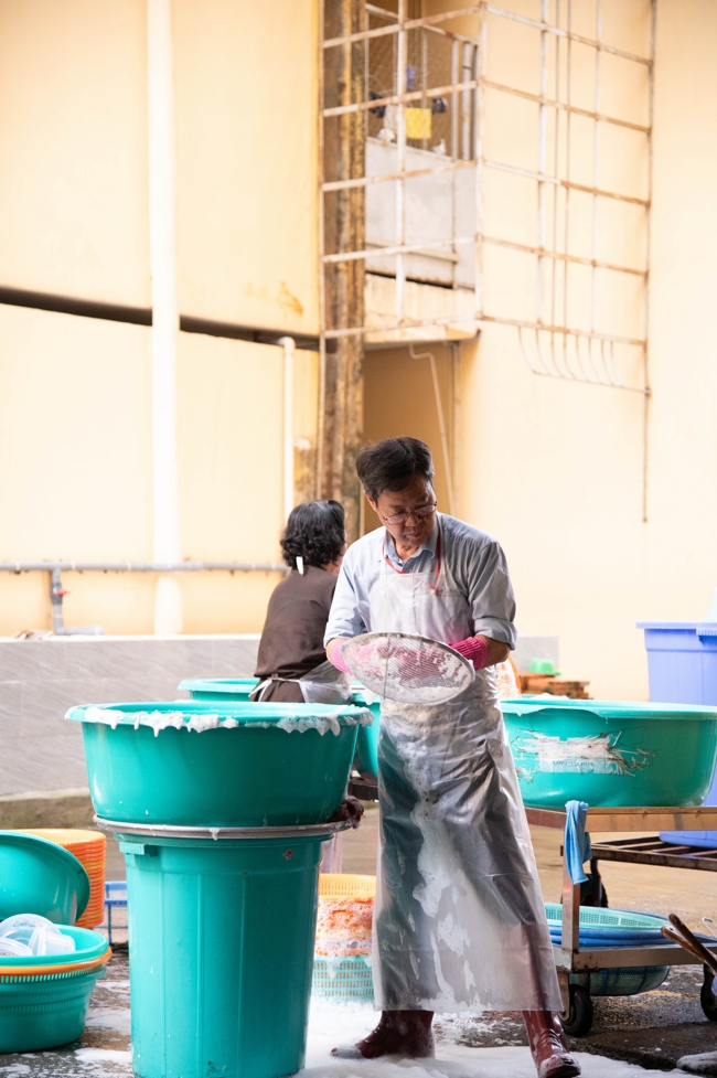 Dharma talk All sorrows disappearing thanks to the Buddha name recitations - Senior Thich Tri Hue in the 106th Seven-day Retreat